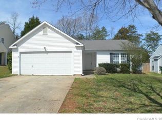 7011 Alanbrook Rd, Charlotte, NC 28215