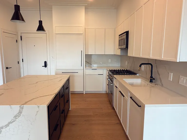 50 Leo M Birmingham Pkwy #604F — Photo 5