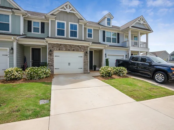 108 Turfway Dr, Greer, SC 29651