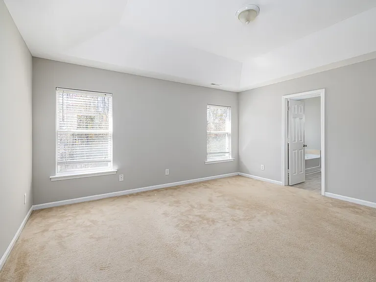 3030 Remington Oaks Cir — Photo 6