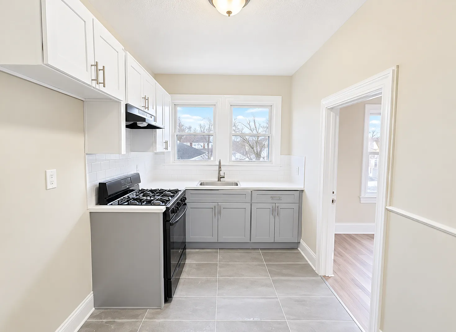 3 bed, $2,650 — Photo 1