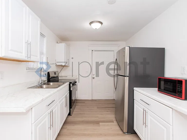 2184 W 45th St — Photo 15