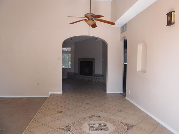 2nd image of 5255 S Laguna Ave