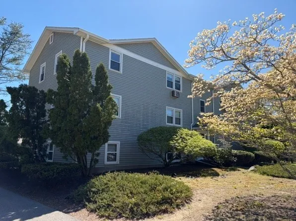 1 Wilbur Ter APT 6, Norton, MA 02766
