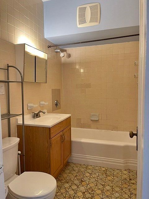 1st image of 464-466 Commonwealth Ave #72B