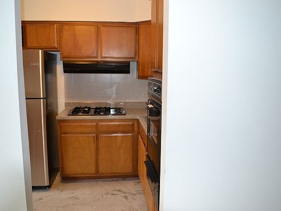 2nd image of 3038 71st St