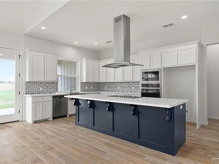 4721 Ensenada Ave — Photo 8