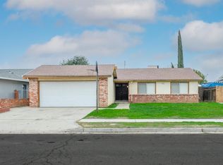 5937 E Saginaw Way, Fresno, CA 93727