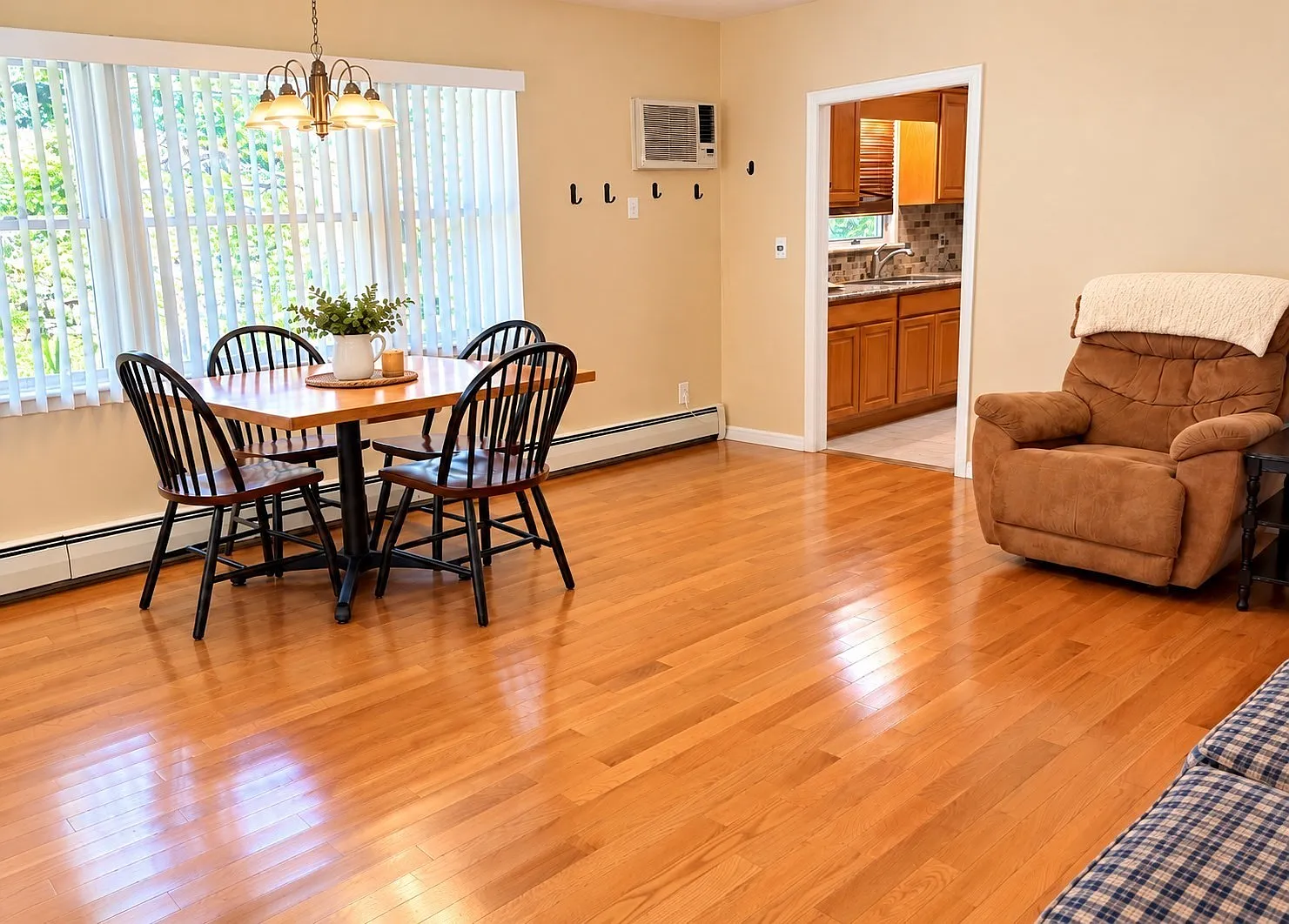 1 bed, 1.0 bath, 840 sqft, $2,000 — Photo 4