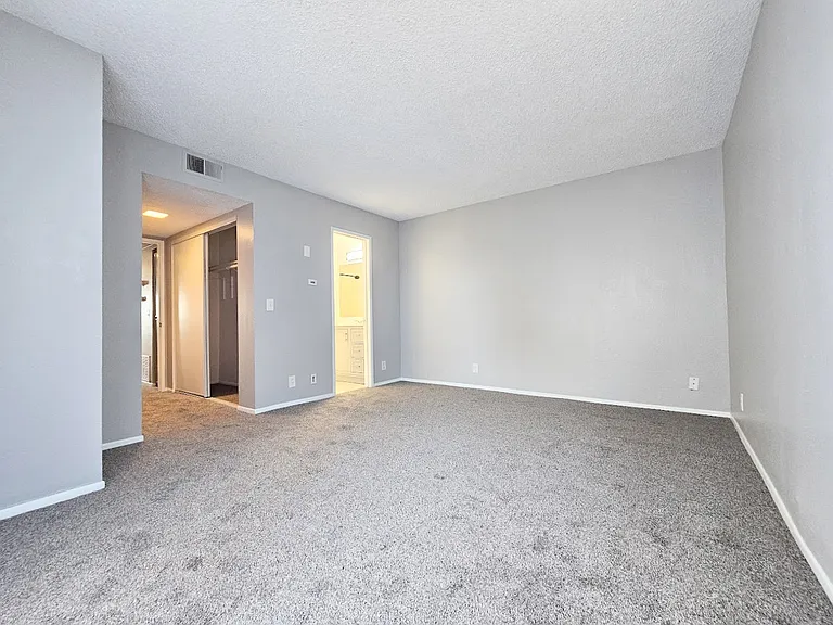252 Date Ave #F — Photo 25