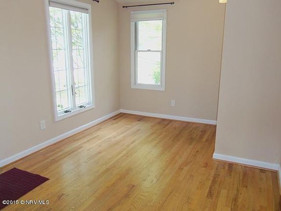 4th image of 830 E Main St