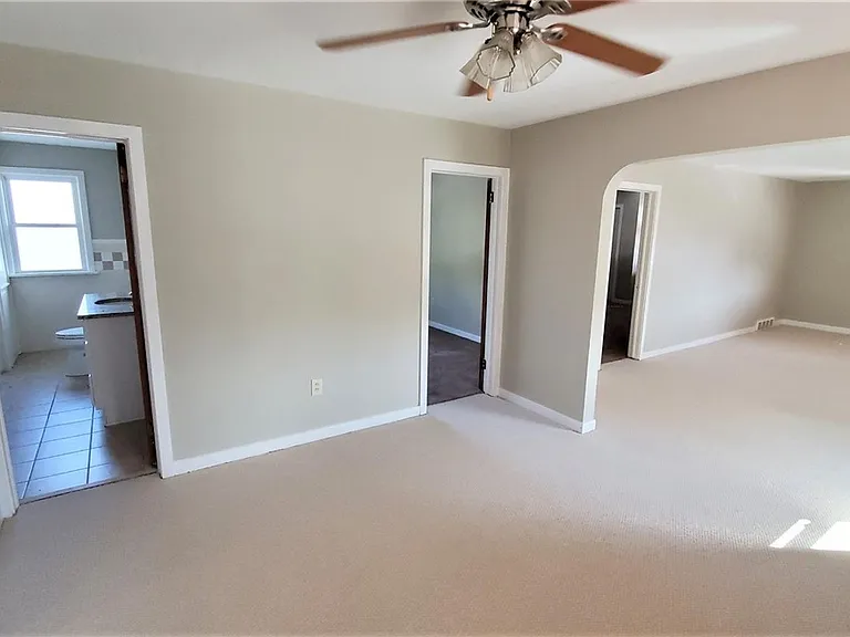1313 W Main St — Photo 6