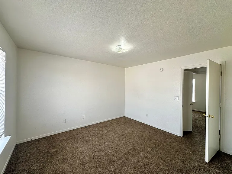 3206 Hereford Lane — Photo 18