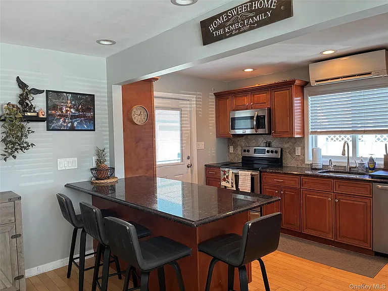 65 Morning Glory Rd — Photo 4