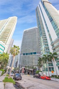 1300 Brickell Bay Dr APT 2800, Miami, FL, 33131