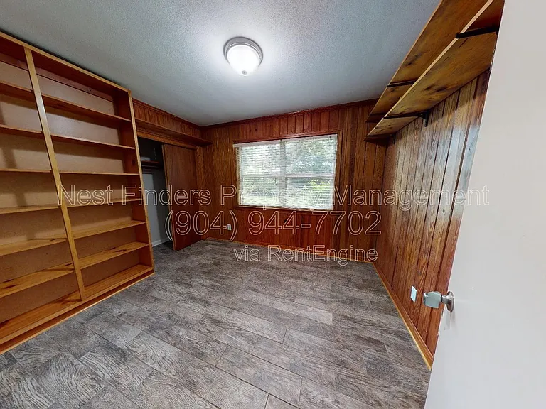1365 Seminole Rd — Photo 9