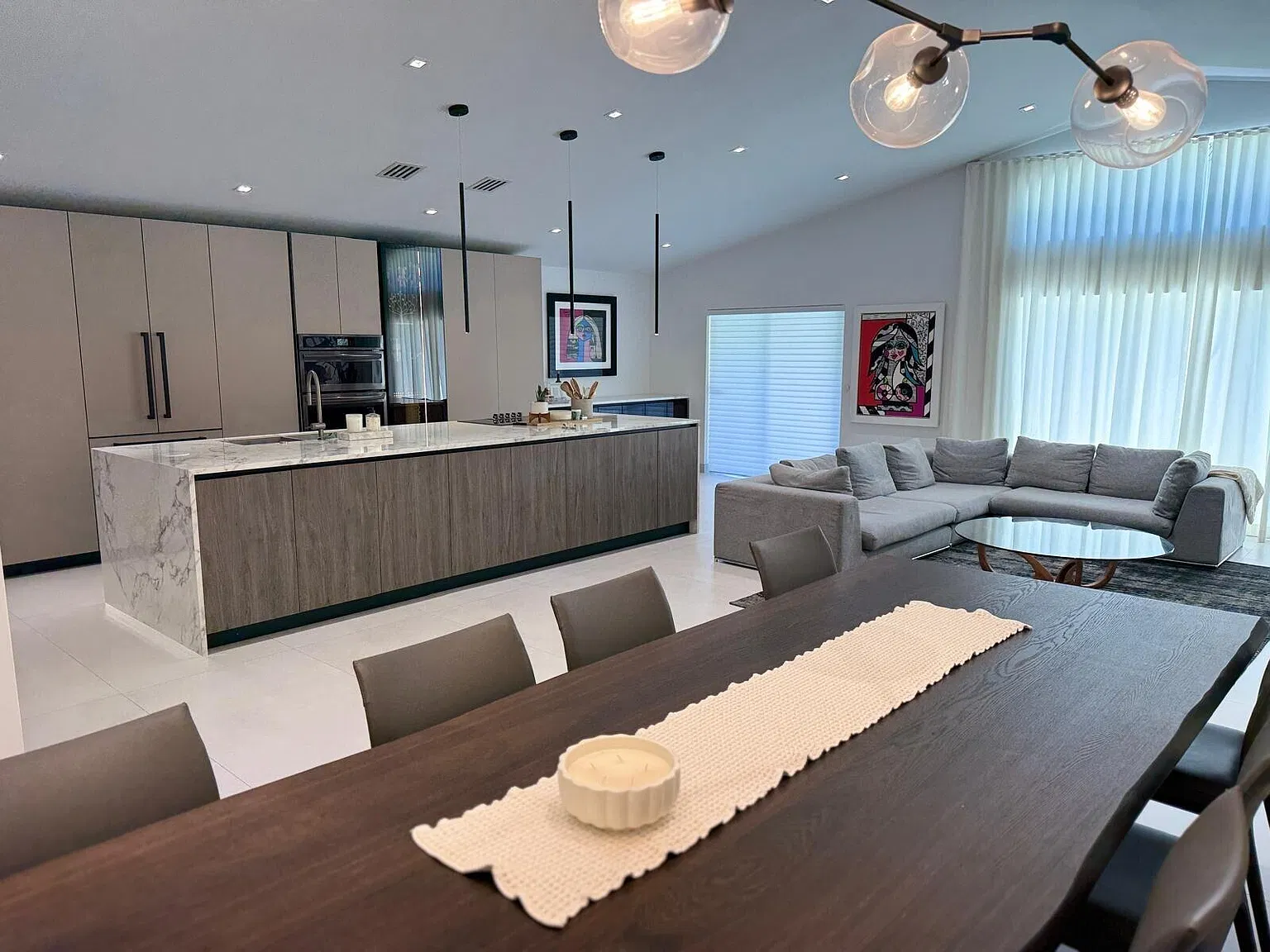 3 bed, 2.0 bath, 1648 sqft, $7,000 — Photo 3