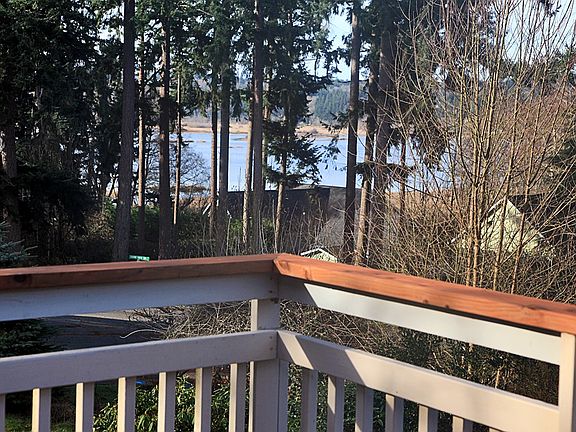 5th image of 5842 Captain Vancouver Dr