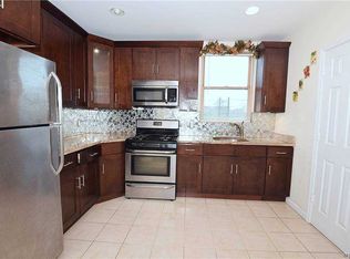 8602 60th Rd, Flushing, NY 11373