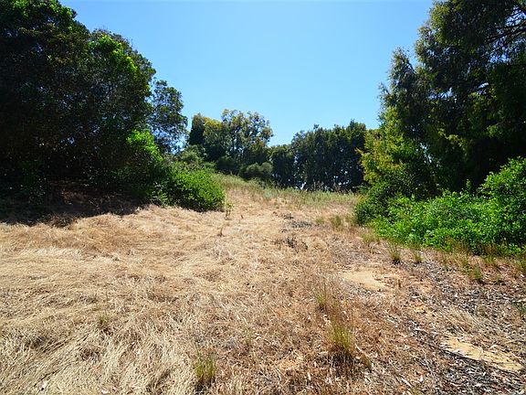 4th image of Woodford Dr Lot 11