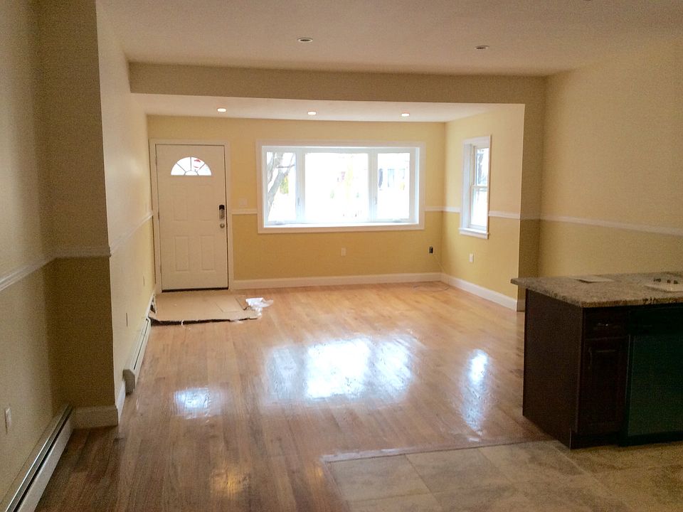 1st image of 92-20 109th St