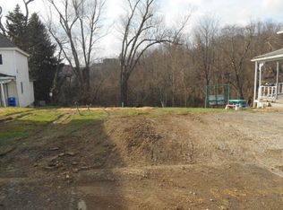 80 Crabapple Dr, Waynesburg, PA 15370