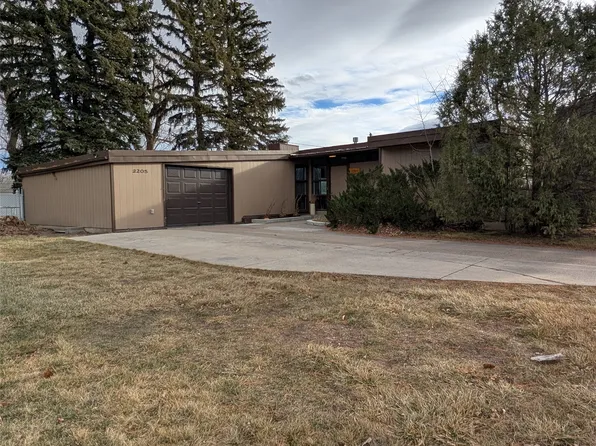 2205 Cherry Dr, Great Falls, MT 59404