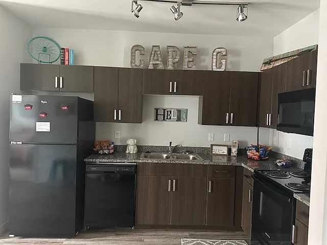 Hawks Landing Apartments — Photo 9