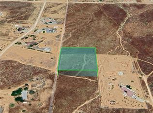 10 Campanula Rd, Phelan, CA 92371