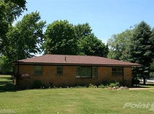 3354 S Pipestone Rd, Sodus, MI 49126