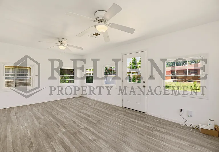 2425 N Marigold Ln — Photo 29
