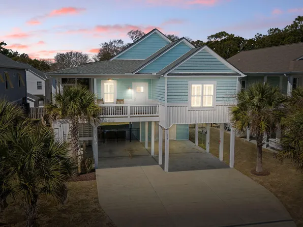 113 NE 54th Street, Oak Island, NC 28465