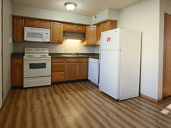 2nd image of 2649 Sandbury Blvd #2649