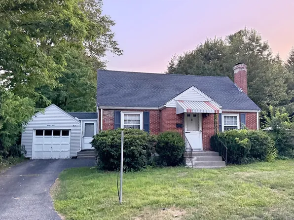 34 Calumet Ave, Worcester, MA 01606