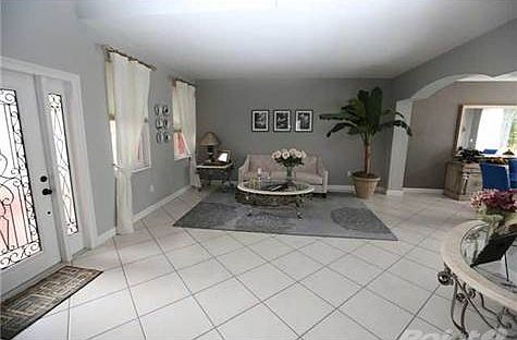 5th image of 805 NW 131st Ave