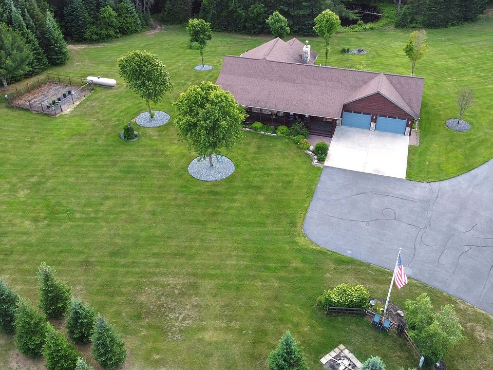 1st image of 2521 Lake Nokomis Rd