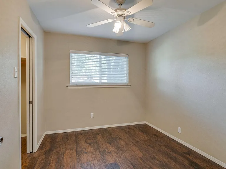 612 Vine St — Photo 11