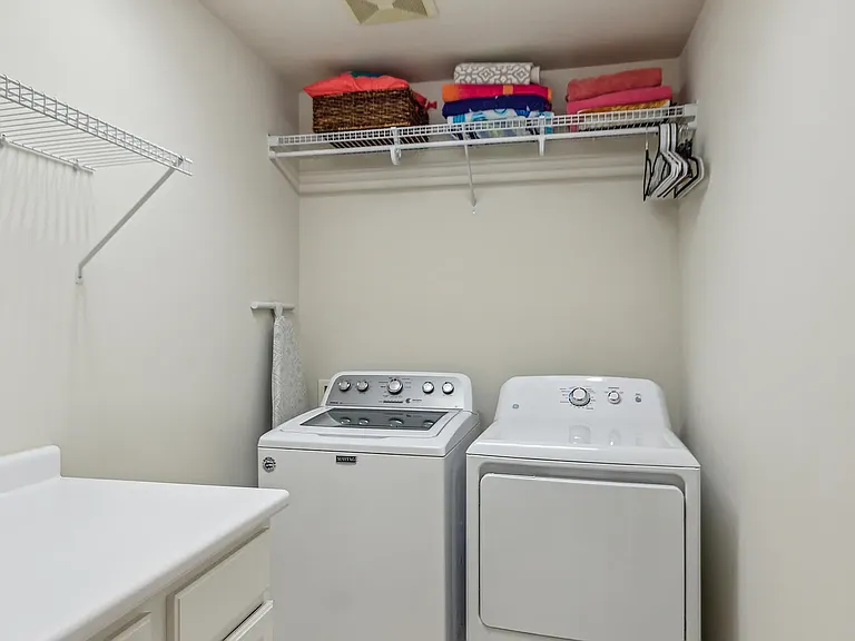 784 Castlefort Ave — Photo 3