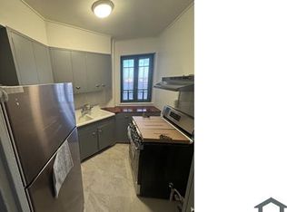 1650 Metropolitan Ave, Bronx, NY 10462