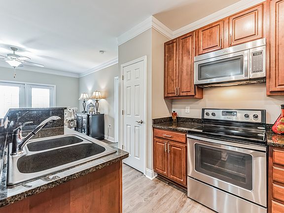4th image of 26 Anvil Peak Dr #86-307