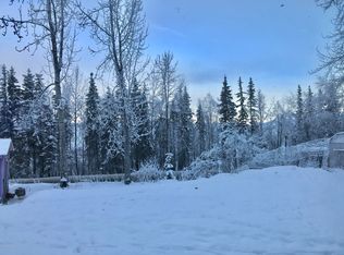 10843 E Twin Peaks Ct, Palmer, AK 99645