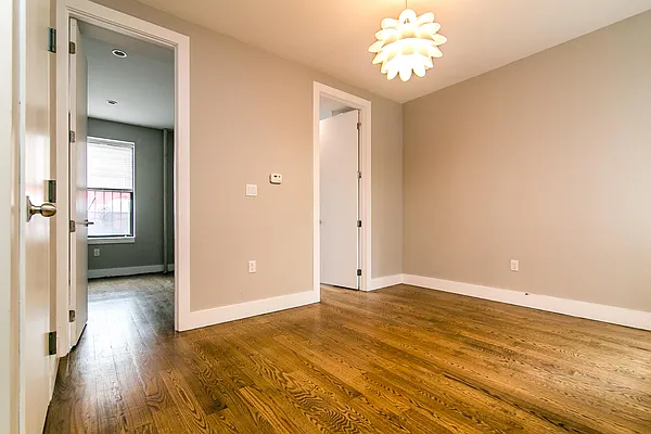 Rented by Nooklyn NYC LLC | media 37