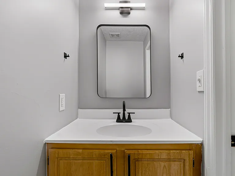 The Reserve @ BLU Townhomes — Photo 4