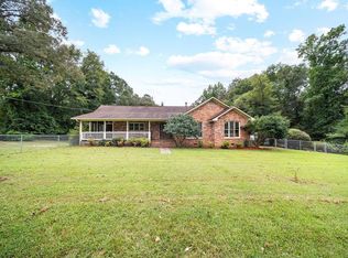 8 Lakeshore Dr, Pittsview, AL 36871
