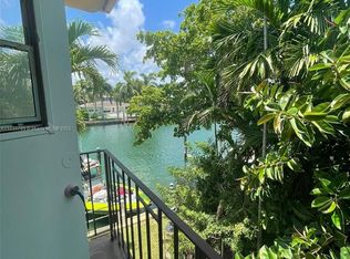 9880 W Bay Harbor Dr #4, Miami Beach, FL 33154
