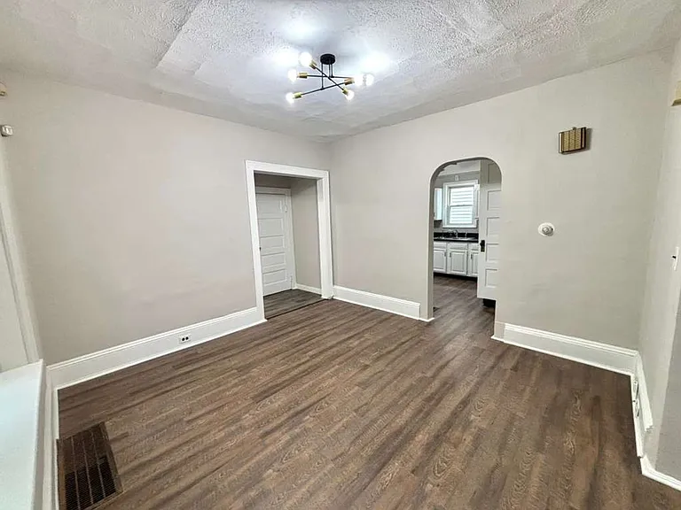 6407 Dibble Ave — Photo 6