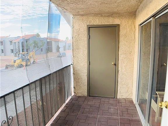 4th image of 4744 W Twain Ave #C