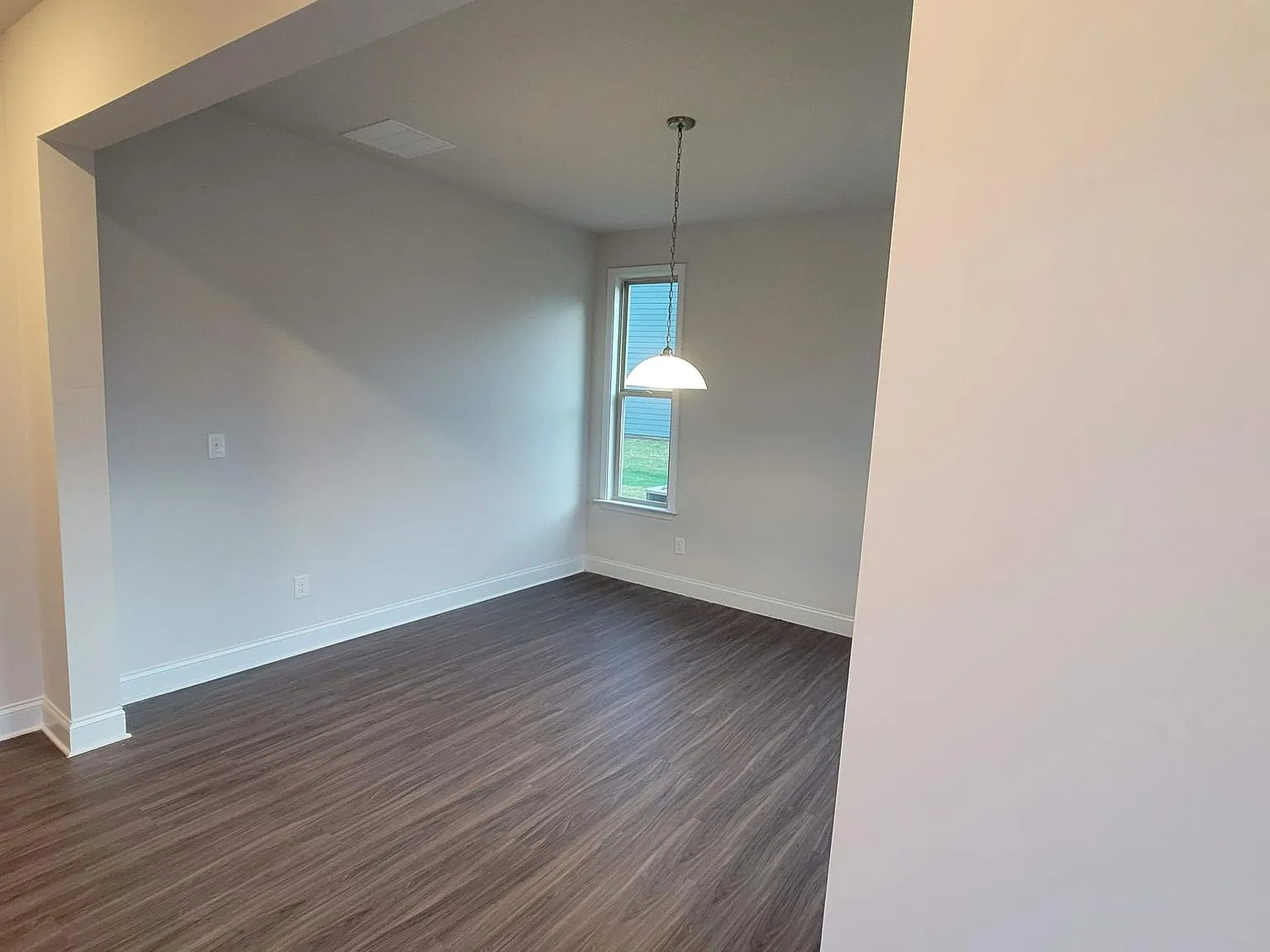 5 bed, 3403 sqft, $2,875 — Photo 3