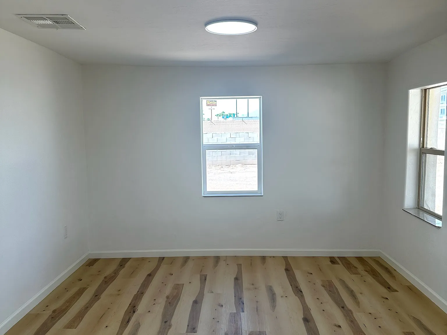 2 bed, 821 sqft, $550 — Photo 4