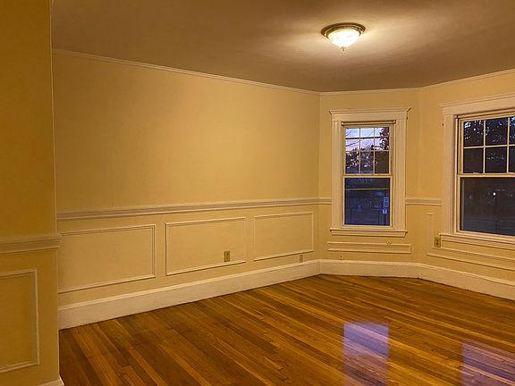 5th image of 66 Norfolk St APT 3